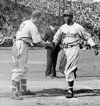 2020-05-01 GeorgeShubaJackieRobinsonHandshake01